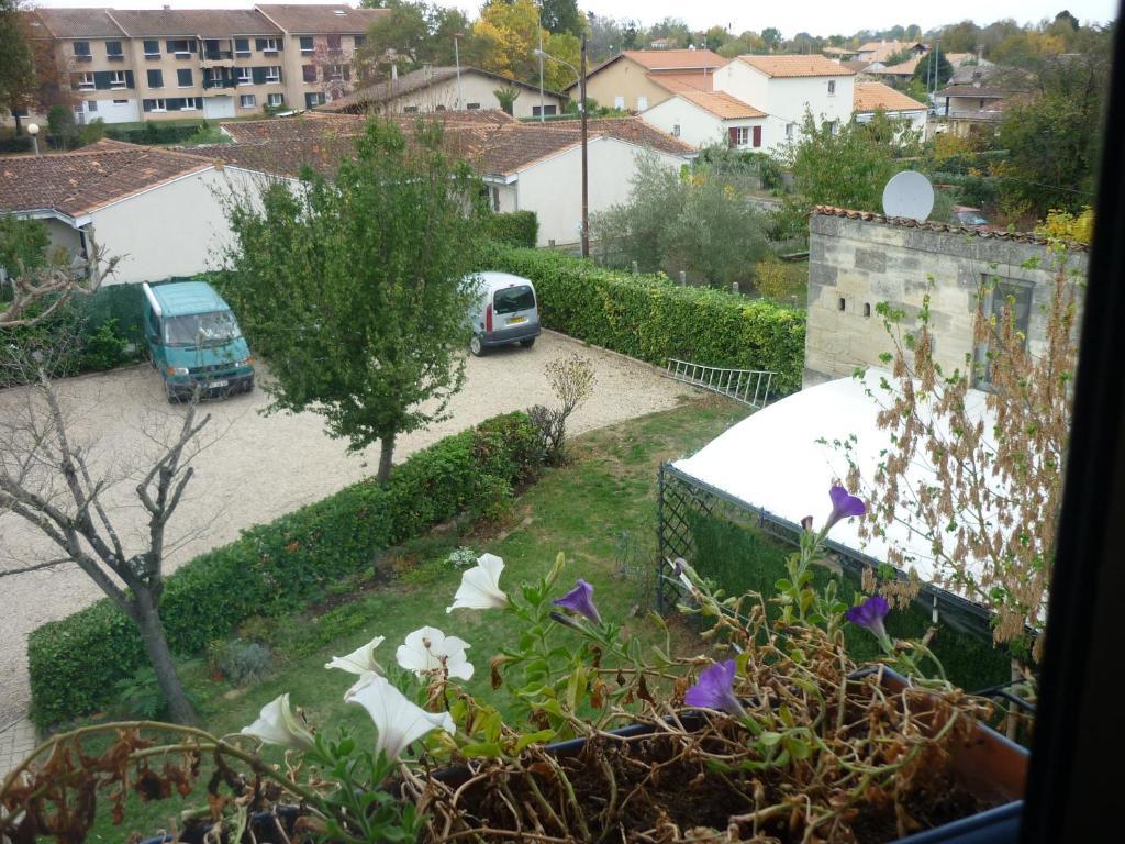 Hotel Entre 2 Mers Proche Bordeaux Carbon-Blanc Exterior foto